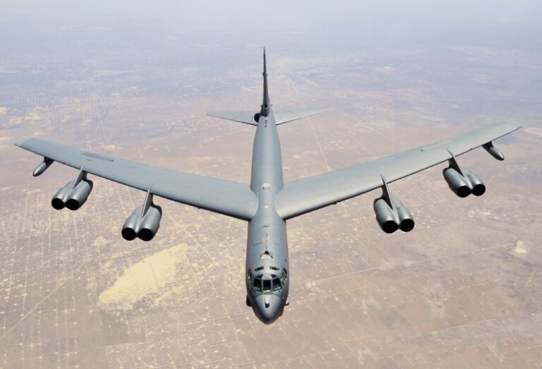 B-52 Stratofortress 1 B-52