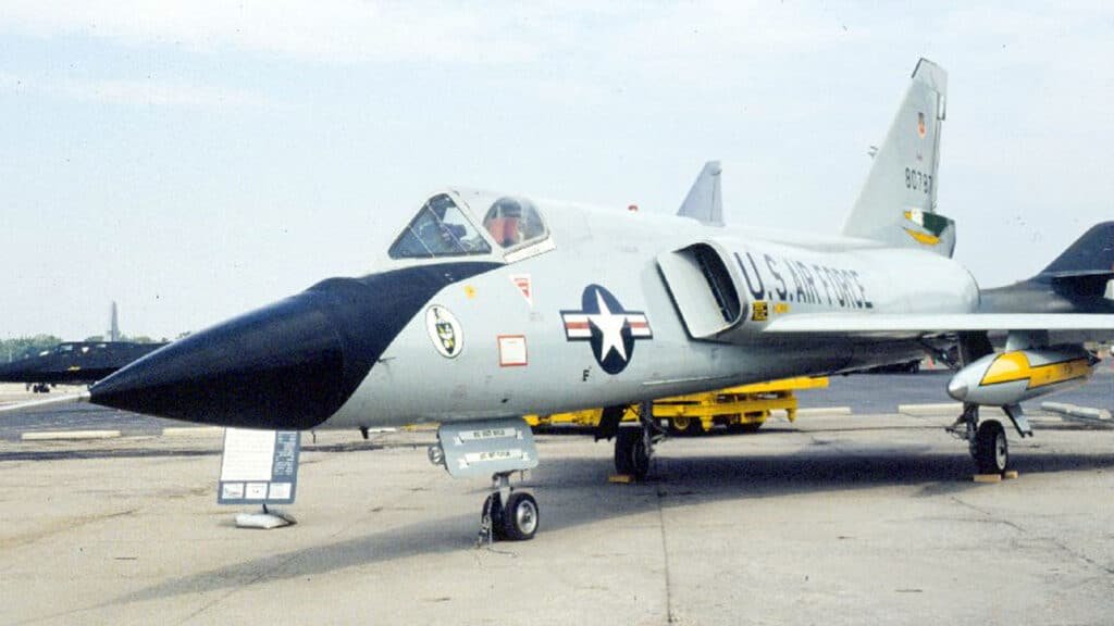 f-106
