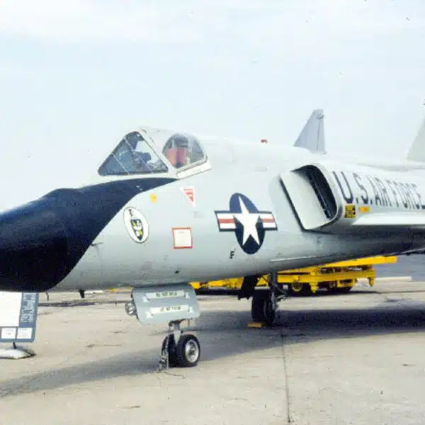 f-106